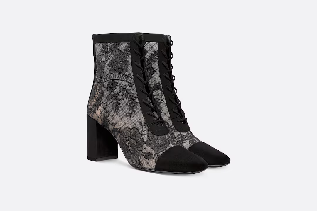 NAUGHTILY-D HEELED ANKLE BOOT